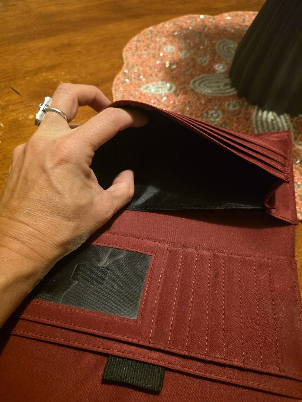 Tommy Hilfiger Black Leather Continental Wallet